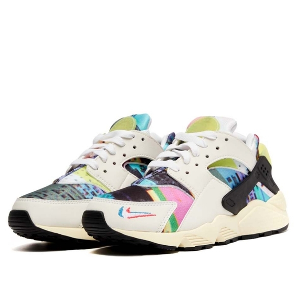 Nike Shoes - Nike "Air Huarache SE" Multicolor Pixel Graphic Sneaker Shoe | Women’s Size 7